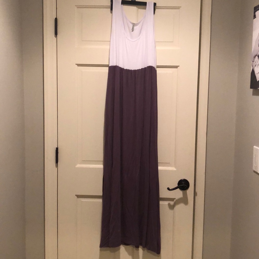 Maternity maxi dress
